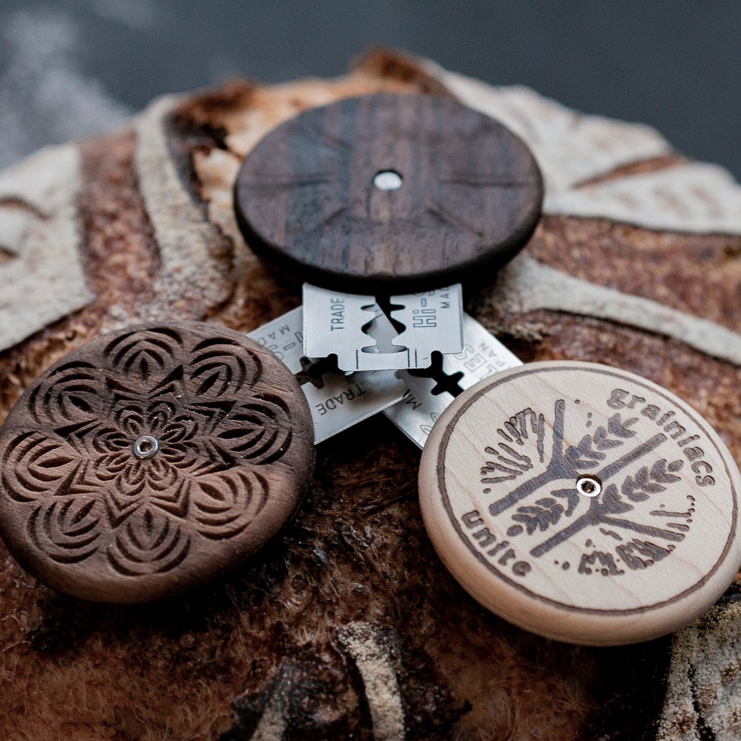 Wire Monkey UFO Bread Journey Lame - Anna Gabur design